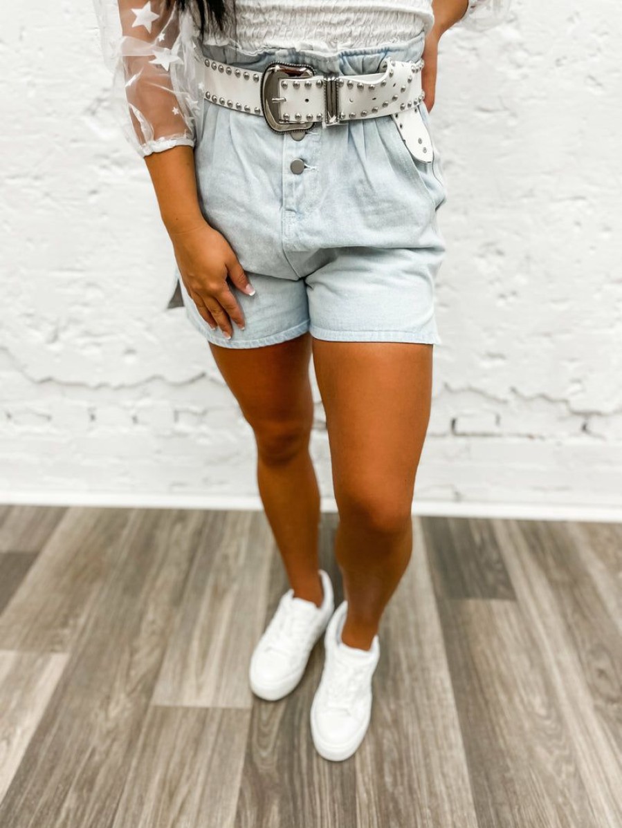 * Hayden Nicole Button Detail Pleated Denim Shorts Bottoms